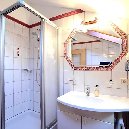 Romantica * פונדס