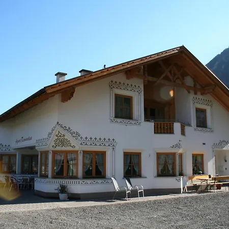 Romantica Apartment